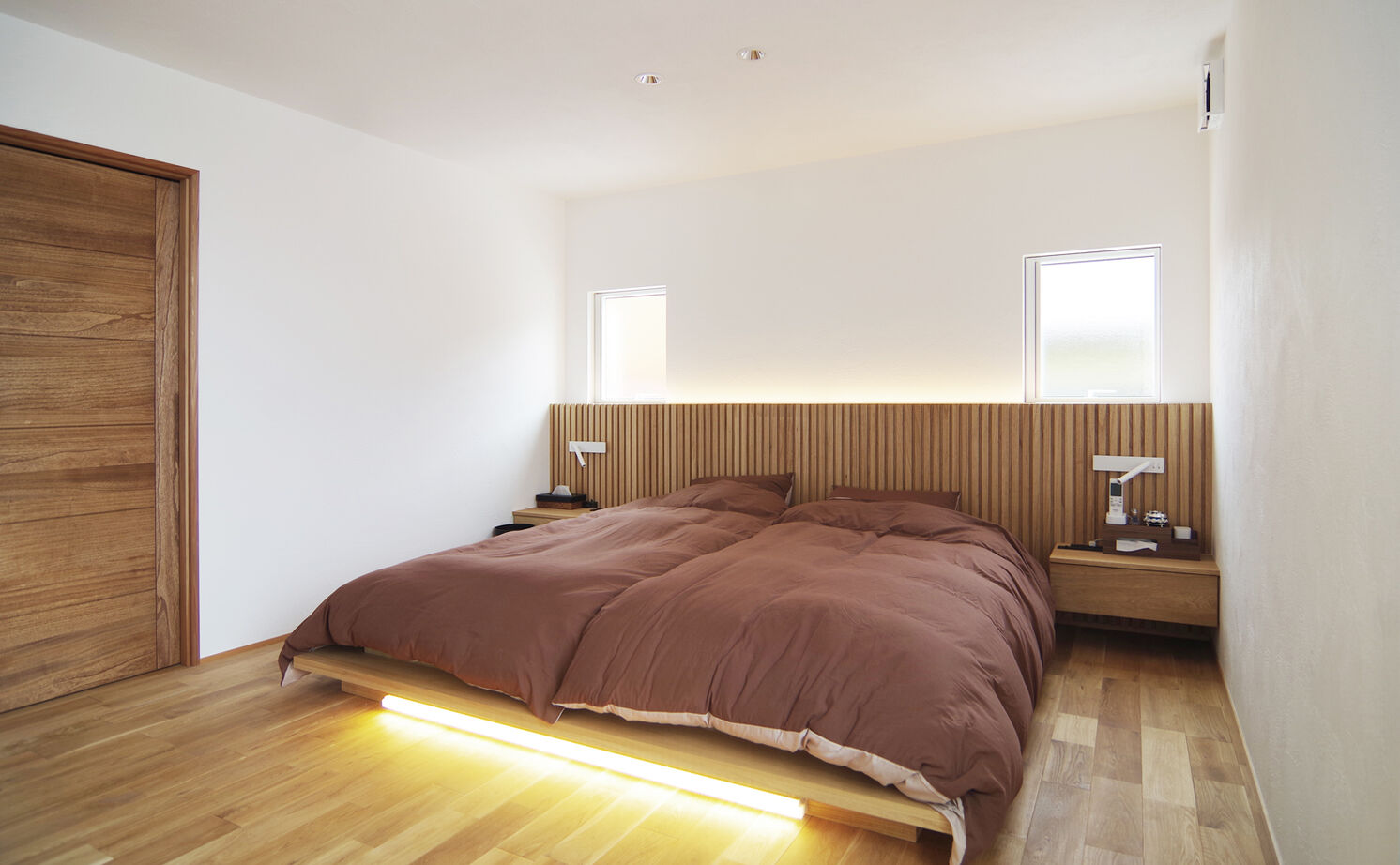 無垢Story 【愛知県/中庭/平屋風/50坪台/間取図有】多趣味な二人の、こだわりを形に。ガレージのあるロ型コートハウスの建築実例画像14