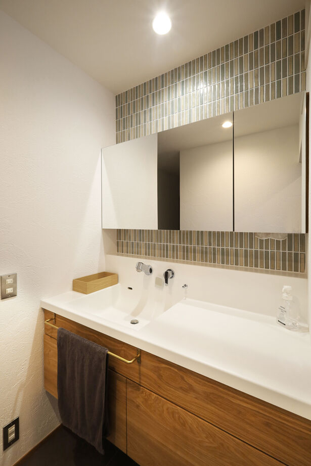 無垢Story 【愛知県/インナーガレージ/45坪台/間取図有】住むほどに愛着が湧く。木と漆喰でつくる2階LDKの家の建築実例画像11