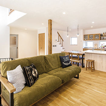 無垢Story 【カリフォルニア】アウトドアや薪ストーブのある30代で建てたカフェ風の家｜間取り図有の建築実例画像7