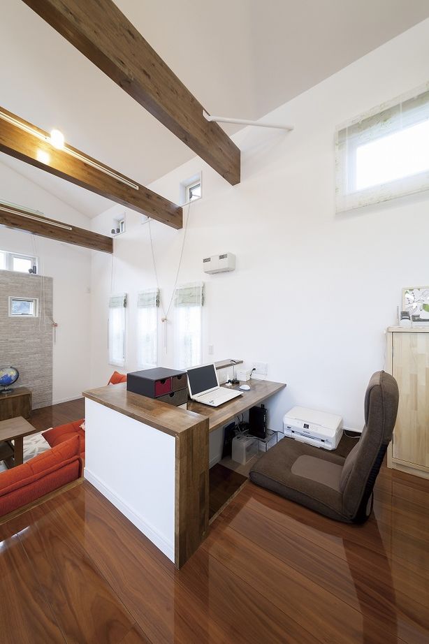 川野工務店 【平屋】プライバシーも守る光の設計。開放的なスキップフロアの平屋の家の建築実例画像3