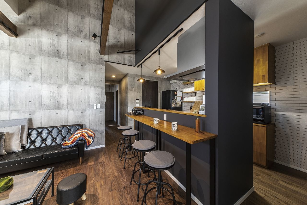 川野工務店 憧れのヴィンテージな空間を建築家夫妻と追求。明るい光が降り注ぐ快適な「店舗一体型住宅」の建築実例画像2