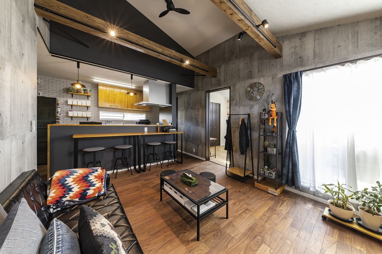 川野工務店 憧れのヴィンテージな空間を建築家夫妻と追求。明るい光が降り注ぐ快適な「店舗一体型住宅」の建築実例画像5