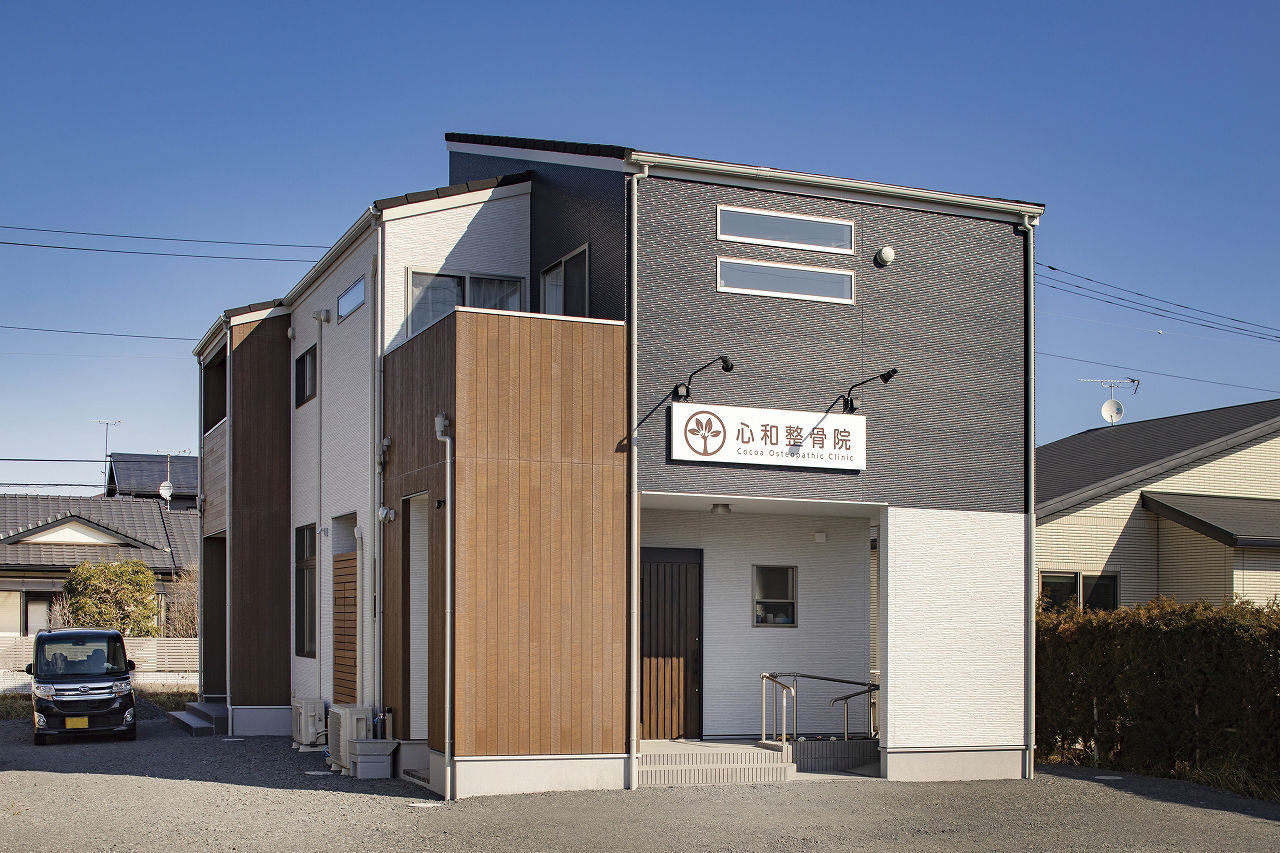 川野工務店 憧れのヴィンテージな空間を建築家夫妻と追求。明るい光が降り注ぐ快適な「店舗一体型住宅」の建築実例画像10