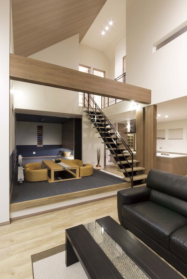 アーキテックプランニング 【2000～2500万円/２階建て/吹き抜け/土間】ダイナミックに吹抜けを配し斬新な生活提案も光るの建築実例画像2