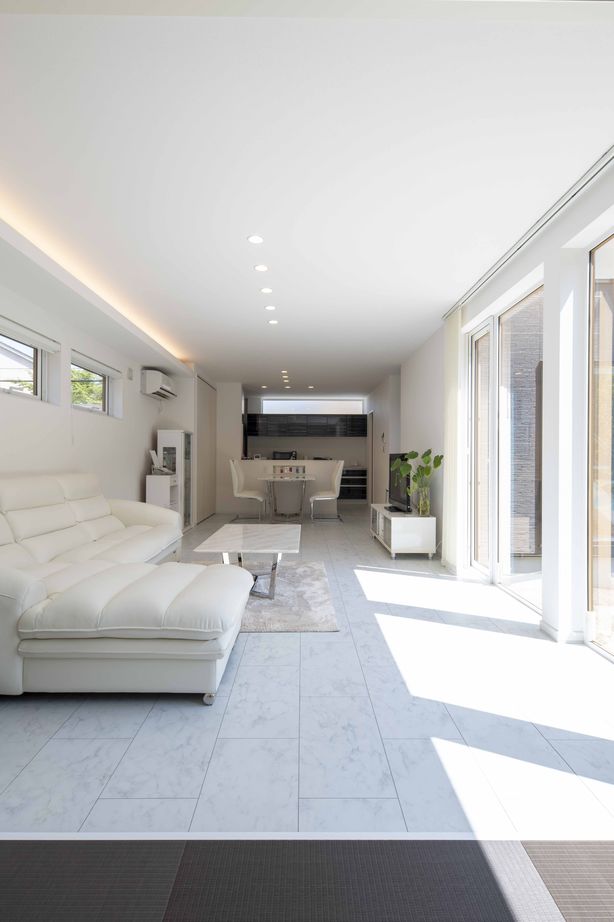 アーキテックプランニング 【2500～3000万円/４LDK間取り図有】オープンLDK、2階浴室、組込車庫などこだわりをすべて実現した家の建築実例画像2