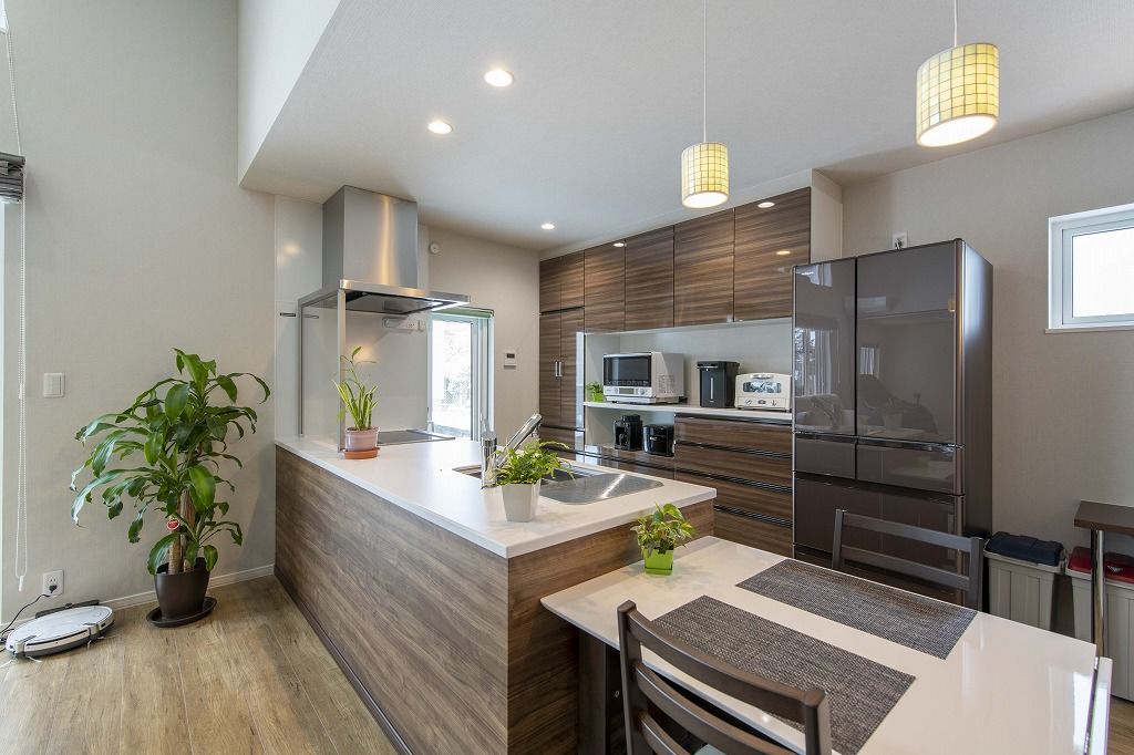 アーキテックプランニング 【平屋/2000万円台/間取り図有】老後も安心のゆとりある平屋を実現。天井高3.6mの明るい開放感あるリビングの建築実例画像3