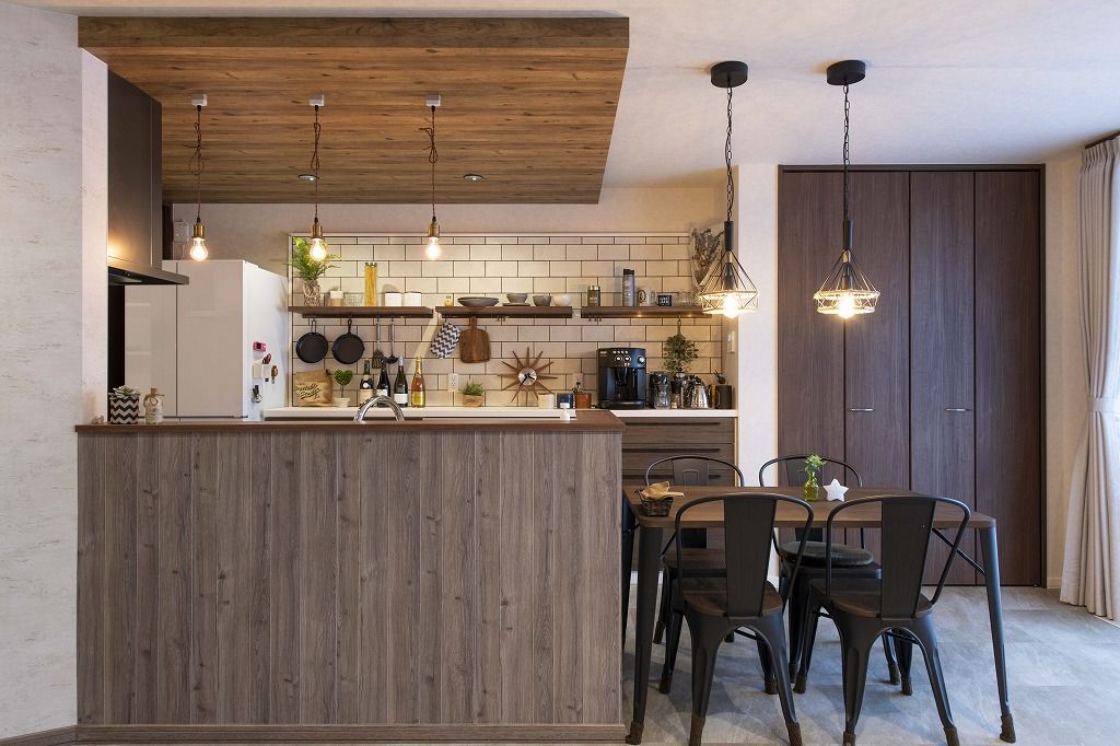 アーキテックプランニング 【2000～2500万円/間取り図有】魅せるキッチンまわりや1階ファミリークローゼットが大成功の建築実例画像3