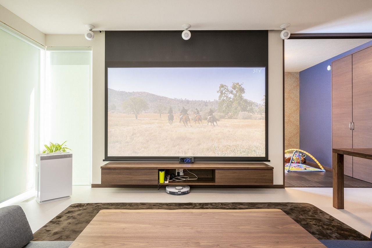 アーキテックプランニング 【2000～2500万円/４LDK/間取り図有】リビングシアターのある住まい。非日常を日常で楽しめインドアライフを満喫の建築実例画像1