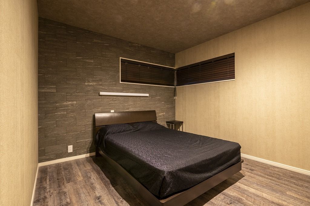 アーキテックプランニング 【間取り図有】天井高3.0ｍの開放的なリビング。雨雪でも快適なカーライフを実現できる組込カーポートのある住まいの建築実例画像8