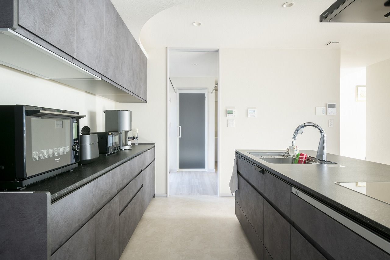 アーキテックプランニング 【平屋/3500～4000万円/間取り図】天井高4.6ｍの開放的な空間、ピアノの音色が響くリュクスな平屋の住まいの建築実例画像5