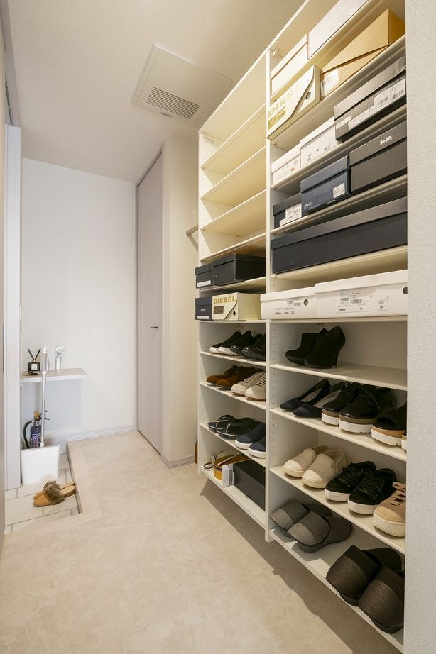 アーキテックプランニング 【平屋/3500～4000万円/間取り図】天井高4.6ｍの開放的な空間、ピアノの音色が響くリュクスな平屋の住まいの建築実例画像9