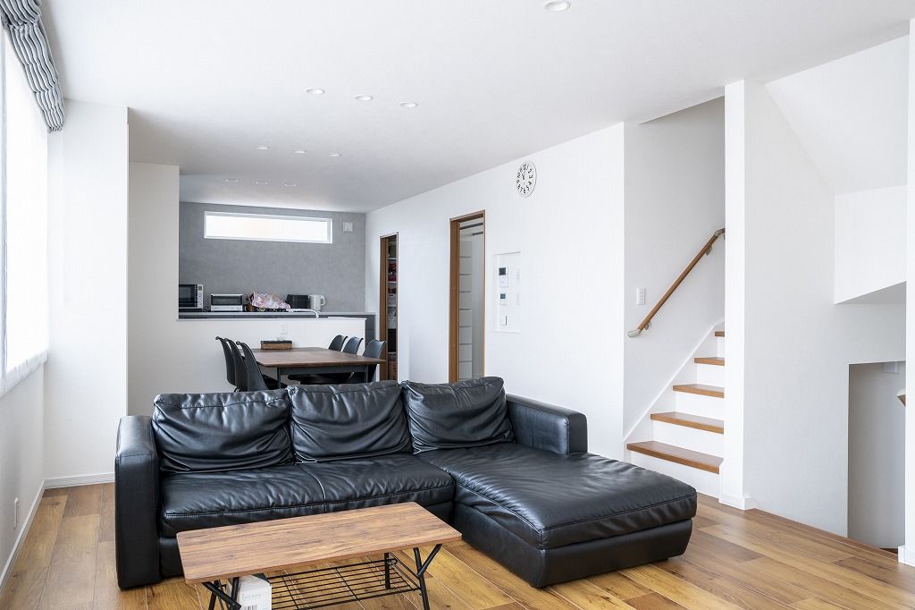 アーキテックプランニング [2000万円台/間取り図有]限られた敷地を活かしたプランニング。3階建てで叶えた家族5人で暮らす機能的な住まいの建築実例画像3