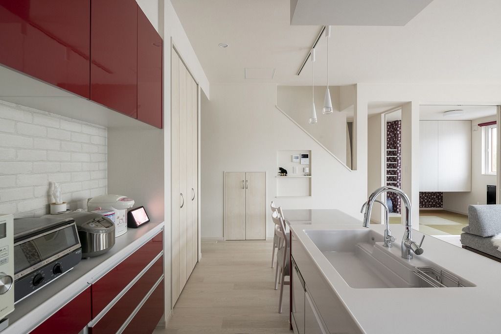 アーキテックプランニング 【2500～3000万円/間取り図有】カラーセレクトにこだわった、建替えで実現した二世帯住宅の建築実例画像6