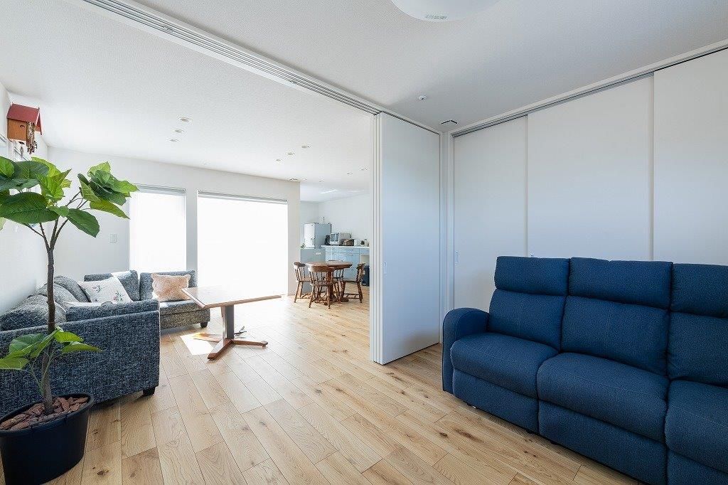 アーキテックプランニング 【平屋/1500～2000万円/２LDK間取り図有】好きな色やモノに囲まれた、終の棲家の平屋の住まいの建築実例画像4