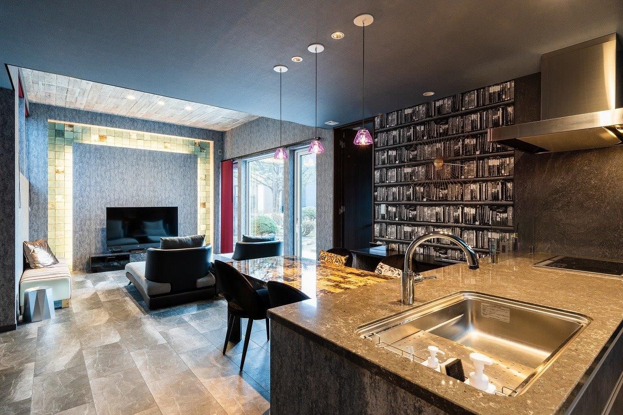 アーキテックプランニング [2000万円台]家全体がアートギャラリーのような空間、海外のインテリアも参考にしたこだわりたっぷりの住まいの建築実例画像1