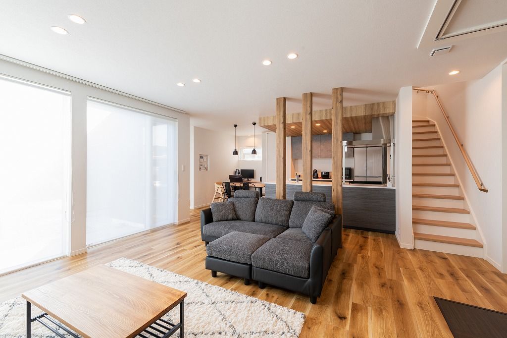 アーキテックプランニング [2000万円台/４LDK間取り図有/２階建て]20代のご夫婦が仲良く暮らすナチュラルテイストの木目が美しい住まいの建築実例画像4