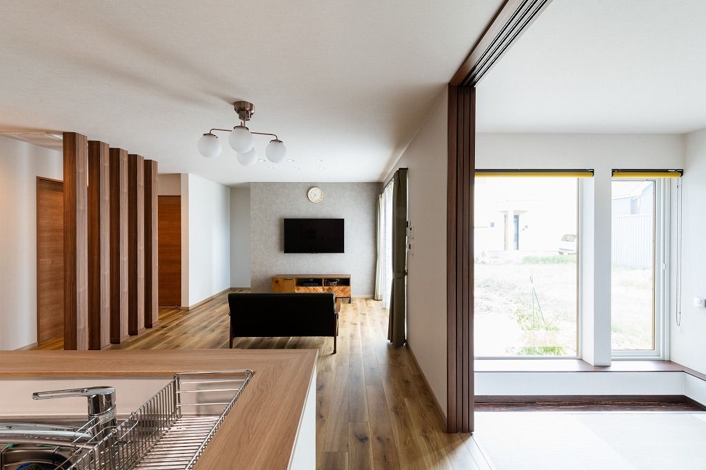 アーキテックプランニング 【平屋/2000～2500万円/４LDK間取り図有/31.5坪】室内の縁側で家族と過ごす、ファミリータイプの平屋を実現の建築実例画像4