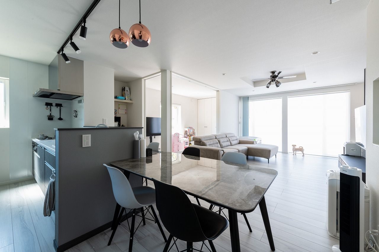 アーキテックプランニング 【平屋/3000万台】平屋の親世帯と2階建ての子世帯、思い出の地に実現した完全分離型二世帯住宅の建築実例画像4