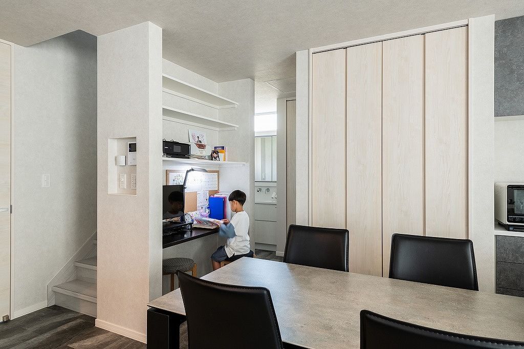 アーキテックプランニング [2000万円台/４LDK間取り図有]「シンプルに暮らす」を叶えた、豊かな時間を過ごす、性能もデザインも妥協しない家の建築実例画像5