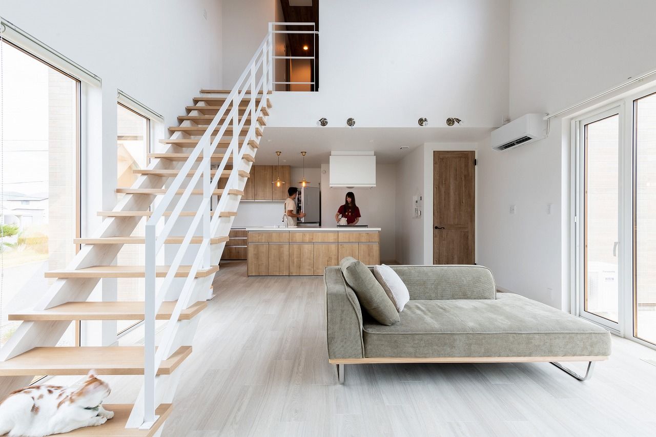 アーキテックプランニング 【2500～3000万円/間取り図有】キャットウォークなど愛猫も喜ぶスケルトン階段や吹抜けの開放感溢れる注文住宅の建築実例画像1