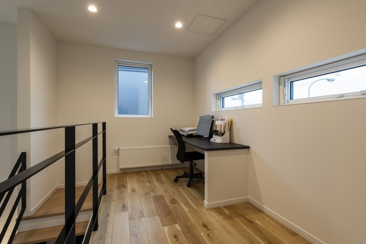 アーキテックプランニング [2000～2500万円/３LDK間取り図有/２階建て/吹き抜け]間接照明が効いた、吹抜けやスケルトン階段が映える家の建築実例画像7