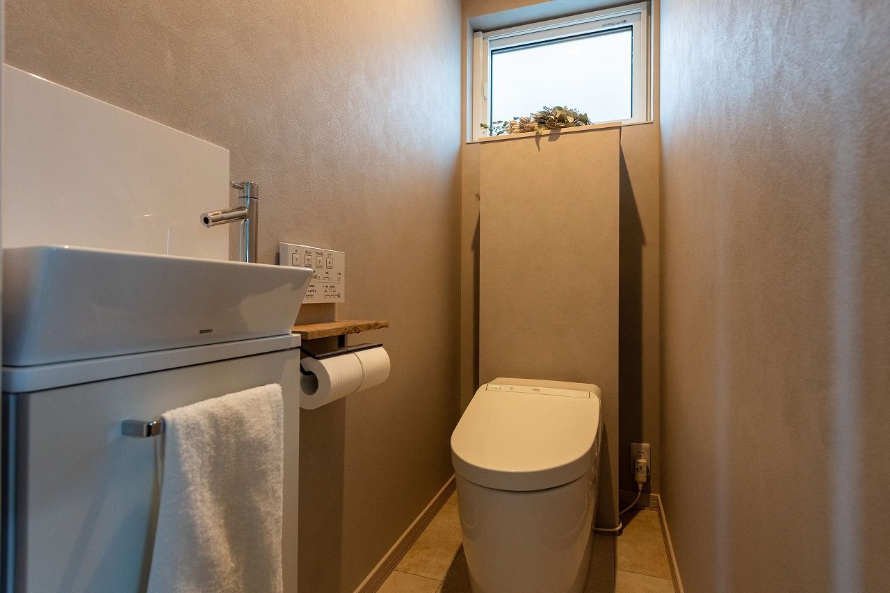 アーキテックプランニング [間取り図有]ナチュラルテイストの２階LDK。立地もこだわりも実現した駅近注文住宅。書斎などリモートワークにも対応の建築実例画像7