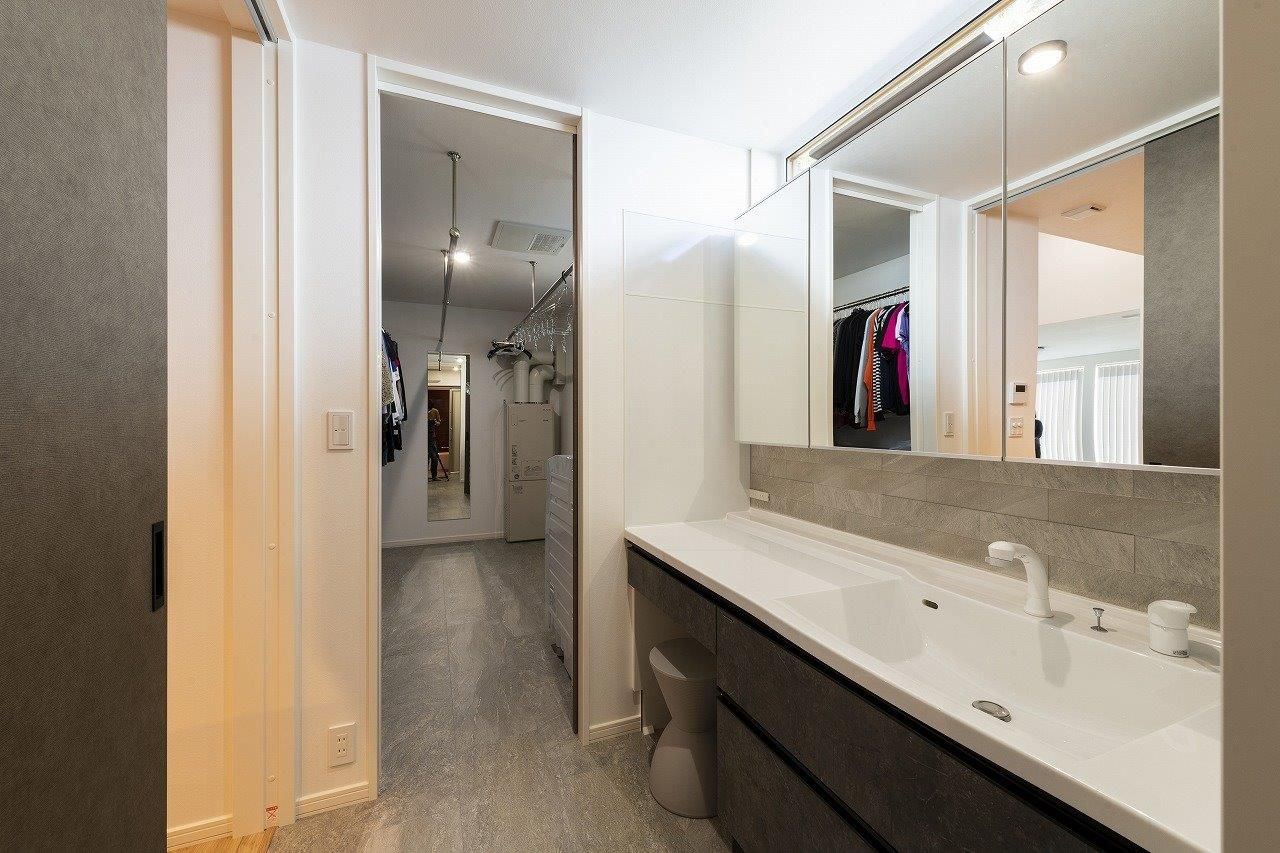 アーキテックプランニング [平屋/3000万円台]４LDK、開放的な空間の広がりを感じる平屋。デザインも住みやすさもこだわったお住まいの建築実例画像6