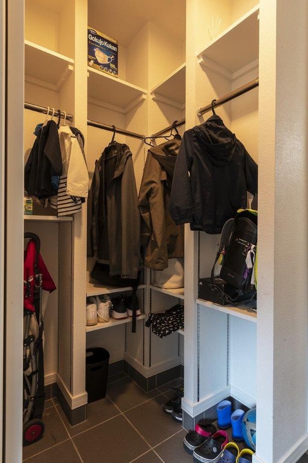 アーキテックプランニング [2000万円台/間取り図有]梁型フレームの外観デザインやおしゃれな内観に暮らしやすさの工夫も溢れるお住まいの建築実例画像8