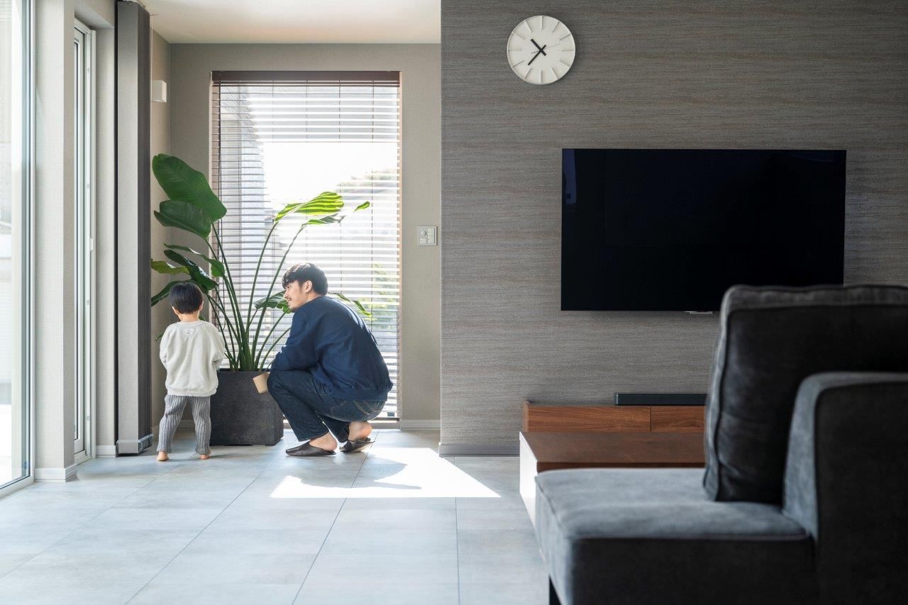 アーキテックプランニング [2000万円台/間取り図有/２階建て]大きな窓とコンクリートテラスで内外の一体感あるインフィニティ空間を実現の建築実例画像5