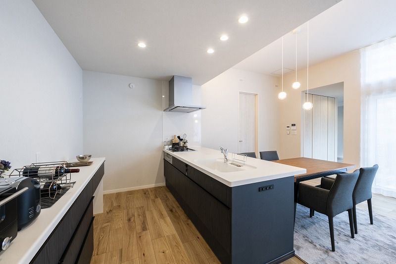 アーキテックプランニング 【ルームツアーあり/江別市/3217万円/3LDK間取図/33.07坪】ハイ天井や大きな窓で開放感を演出した平屋の建築実例画像10