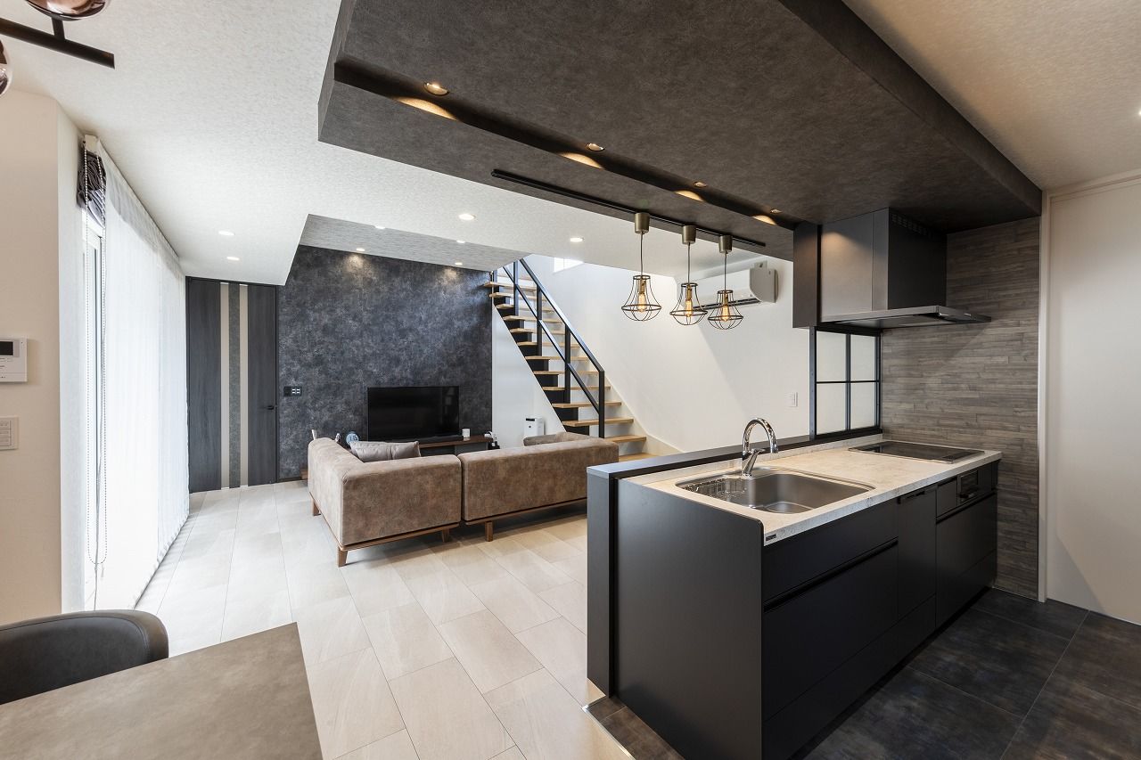 アーキテックプランニング 【2階建て/2000～2500万円台/3LDK間取り図有/41.29坪】こだわりの外観やハイ天井で開放感のある家の建築実例画像5