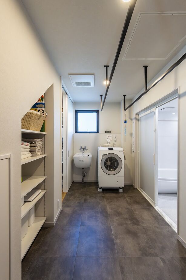 アーキテックプランニング 【2階建4LDK/3000～3500万円台/間取り図/35.57坪】30代で建てた家　Rの柔らかさと木目が彩るこだわりの空間の建築実例画像7