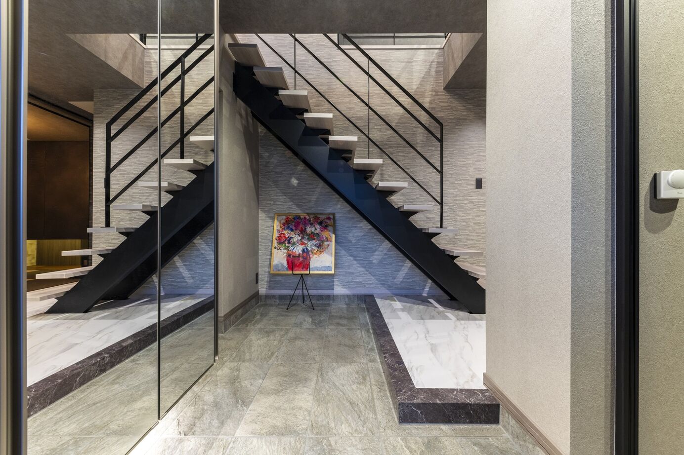 アーキテックプランニング 洗練された大人空間、ホテルライクな内装が美しいラグジュアリーなガレージハウスの建築実例画像9