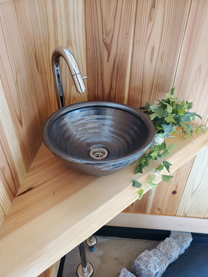 荒川建設 しげや 【滋賀県野洲市/2000万円台/平屋風】動線に恵まれ、家族の絆が深まる家。迫力ある大屋根と土間がお気に入りの建築実例画像6