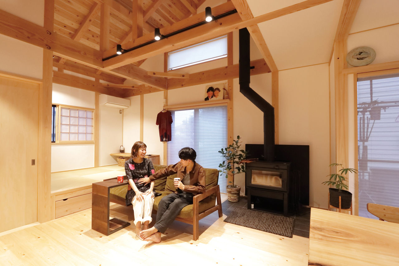 荒川建設 しげや 【滋賀県守山市/2000万円台/平屋】田舎暮らしに憧れ滋賀県に移住。伝統美漂う大屋根の家の暮らしを満喫の建築実例画像