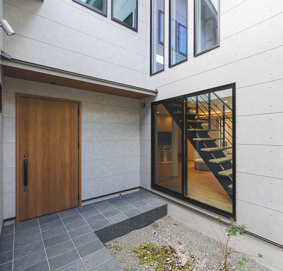 マッケンジーハウス(厚木・平塚・秦野) 【2290万円／コの字型／大開口／中庭】光と風と美しい景観を楽しむ。北側に開いた明るく開放的な邸宅の建築実例画像9