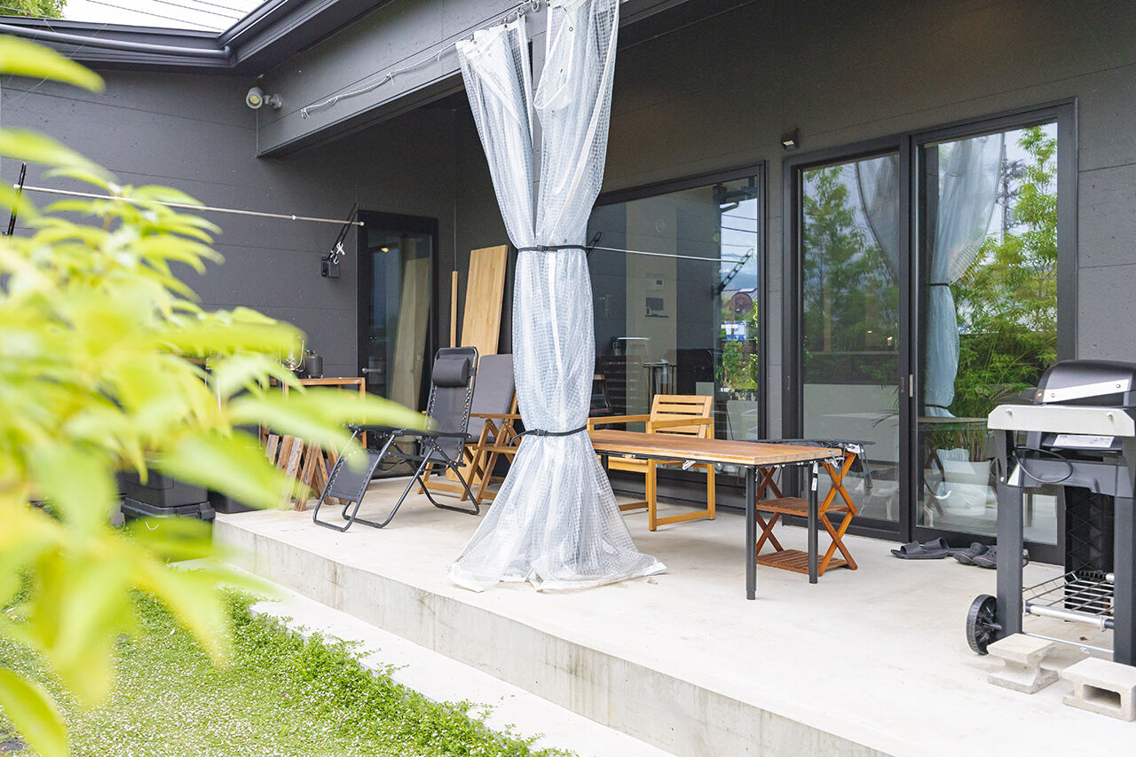 マッケンジーハウス(厚木・平塚・秦野) 【小田原市／平屋／ペット／土間】ワンちゃんとの暮らしも楽しむ、日常と非日常の間（あいわ）の家の建築実例画像6