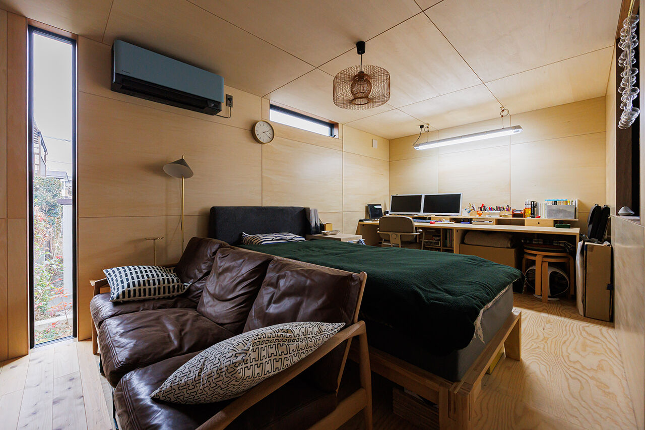 マッケンジーハウス(厚木・平塚・秦野) 【小田原市／ビルトインガレージ／2階リビング】無駄を省いたシンプルな設計で、自然の温もり溢れる木の家の建築実例画像6