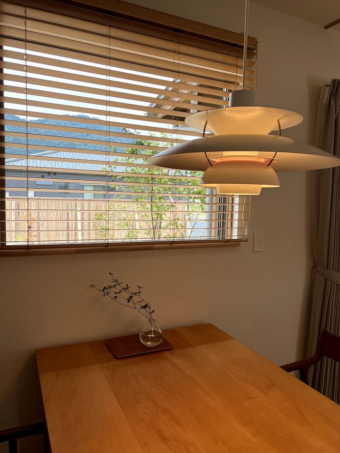 熊木建築事務所 弥彦山が見守る、のびやかな平屋の建築実例画像4