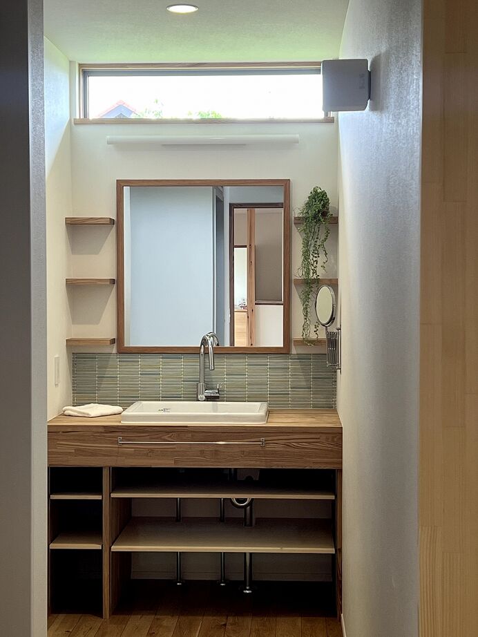 熊木建築事務所 弥彦山が見守る、のびやかな平屋の建築実例画像10