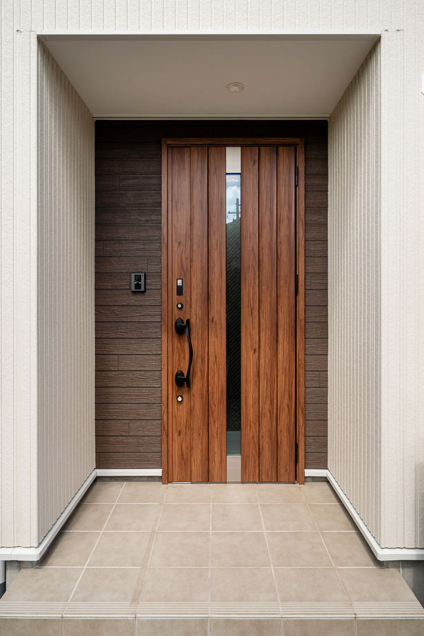 JUSTPIAHOUSE ブラックレザー調のキッチン！シックでヴィンテージ感漂うカフェ風なお家の建築実例画像8