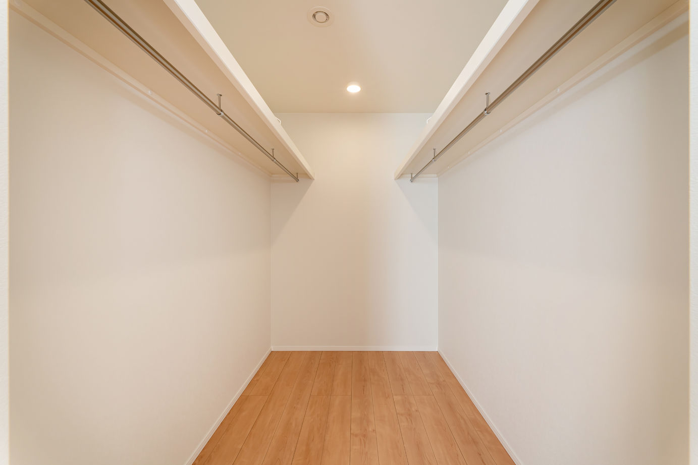 JUSTPIAHOUSE セミ注文住宅！そよ風のように心地よく健やかな毎日を楽しむナチュラルテイストのお家の建築実例画像6