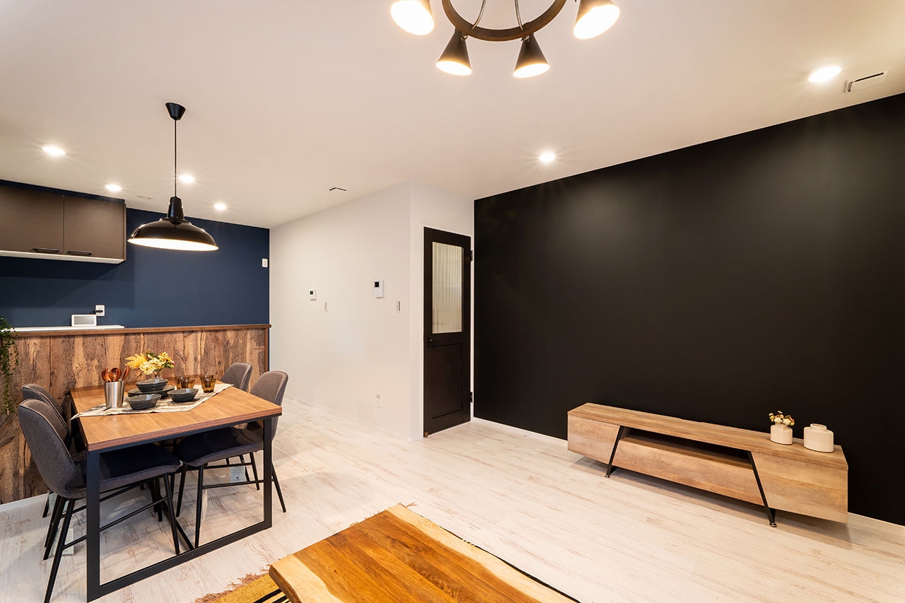 JUSTPIAHOUSE 【1500万～1999万円｜ヴィンテージ｜こだわりデザイン】時を経て愛着が増す、お洒落でかっこいい住まいの建築実例画像3