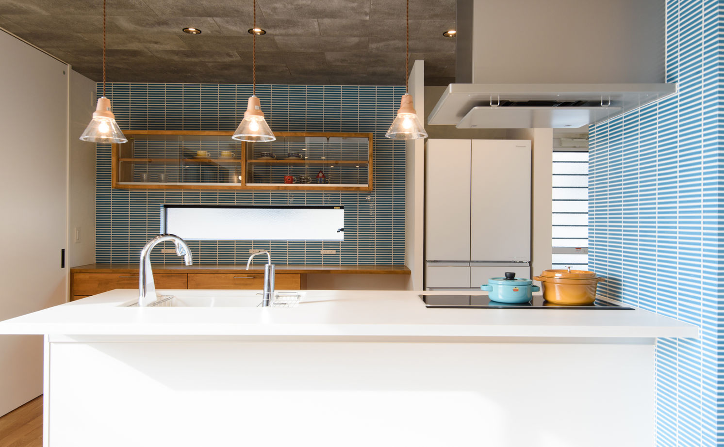 クライツ 【滋賀県大津市／2900万円】ガルバリウム鋼板×サイディングのスタイリッシュデザイン。職住一体の住まいの建築実例画像5