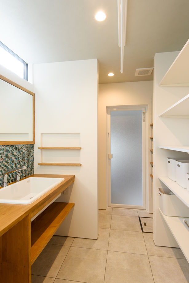 クライツ 【滋賀県大津市／2900万円】ガルバリウム鋼板×サイディングのスタイリッシュデザイン。職住一体の住まいの建築実例画像9