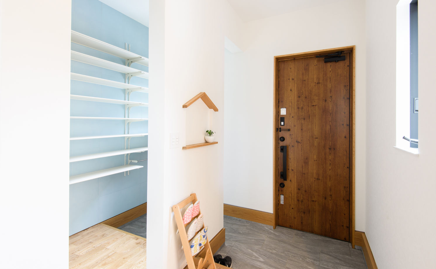 クライツ 【滋賀県大津市／2900万円】ガルバリウム鋼板×サイディングのスタイリッシュデザイン。職住一体の住まいの建築実例画像20