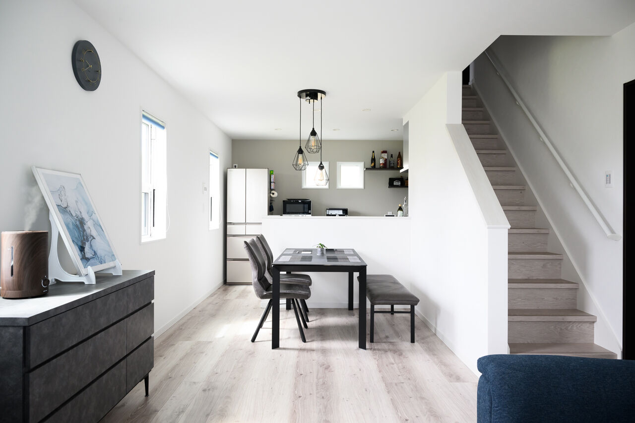 クライツ 【滋賀県／1900万円】一人一部屋のゲーミングスペースとカフェコーナー。おうち時間が充実する住まいの建築実例画像2