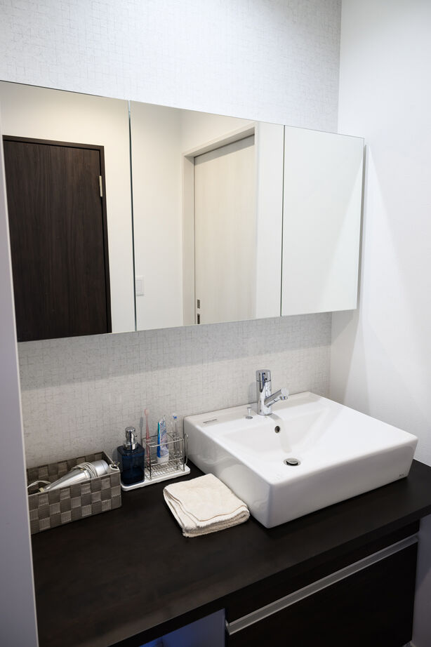 クライツ 【滋賀県／1900万円】一人一部屋のゲーミングスペースとカフェコーナー。おうち時間が充実する住まいの建築実例画像8