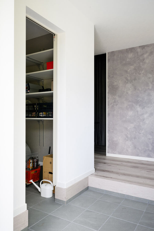 クライツ 【滋賀県／1900万円】一人一部屋のゲーミングスペースとカフェコーナー。おうち時間が充実する住まいの建築実例画像10