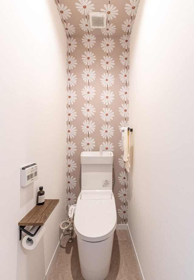 クライツ 【滋賀県大津市／3300万円】表情豊かな塗り壁と木の質感に癒される。メリハリのある空間設計で広々と暮らすの建築実例画像9